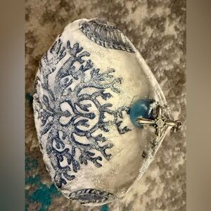 Decorative Blue and White Seashell Accent
